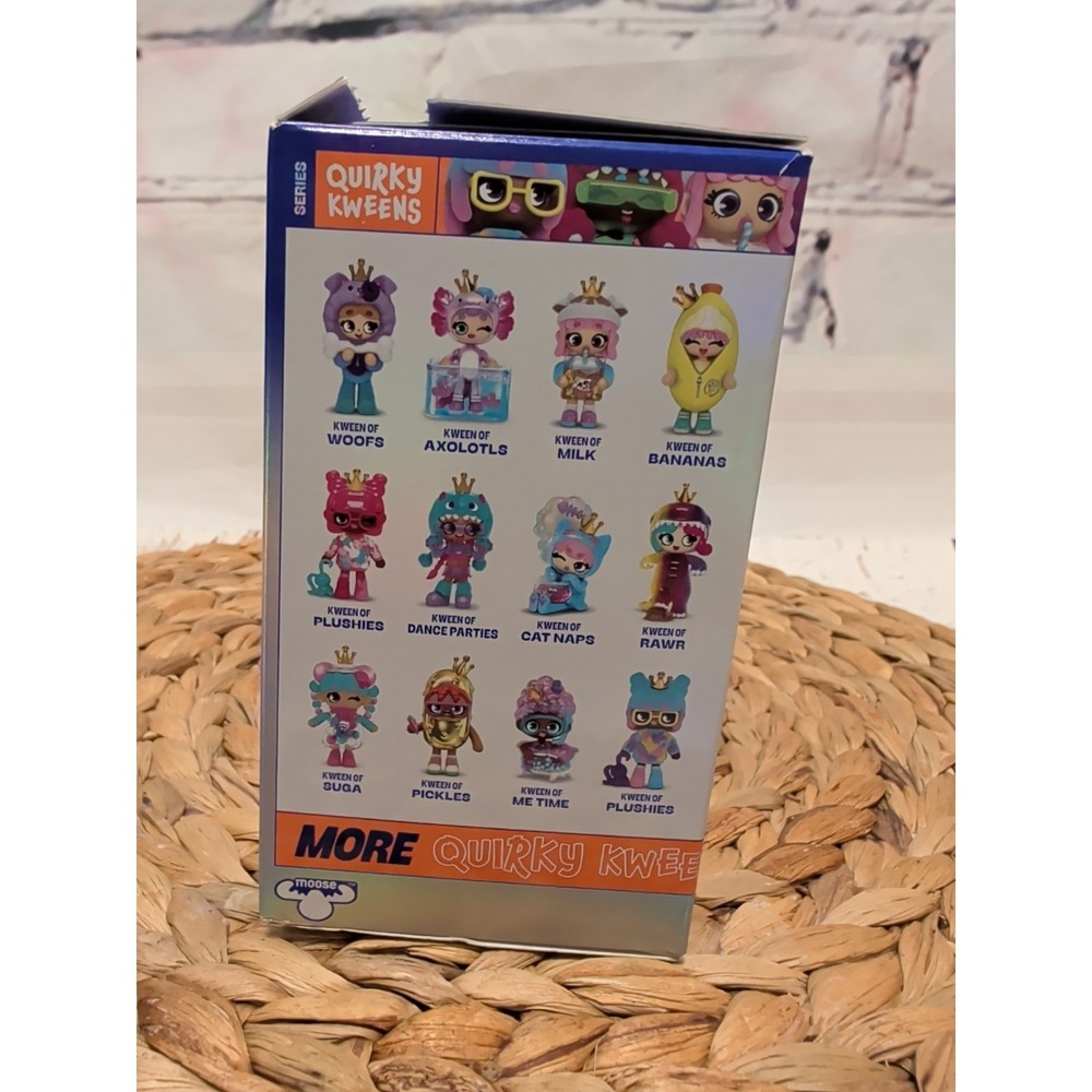 XOX Kweenie Quirky Kweens Mystery Figurine & Display Case NEW With Open Box - Picture 2 of 11
